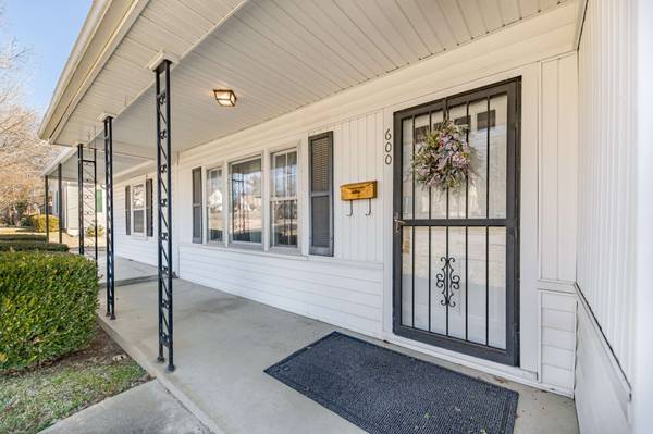 600 Fleming St, Columbia, TN 38401