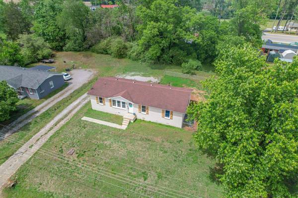 2220 Cherry Dr, Pulaski, TN 38478