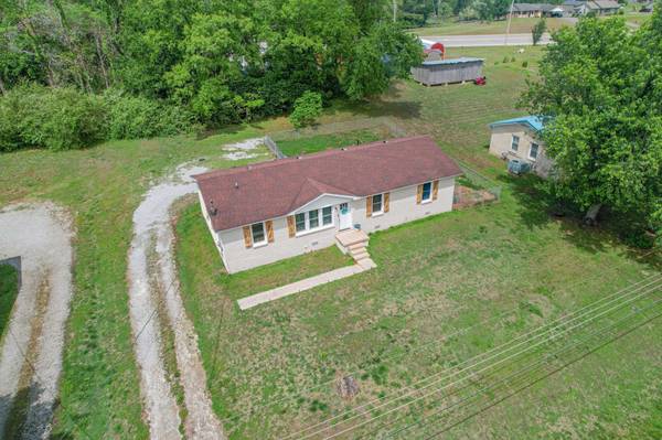 2220 Cherry Dr, Pulaski, TN 38478