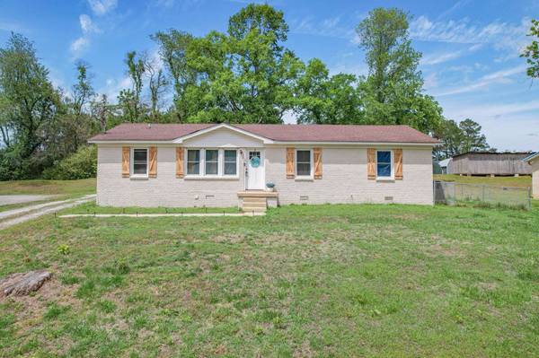 2220 Cherry Dr, Pulaski, TN 38478