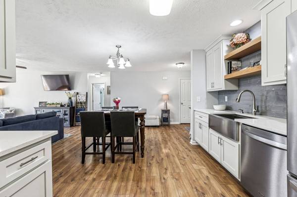 1837 Elizabeth Ln, Columbia, TN 38401