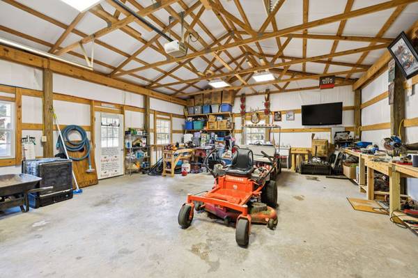 847 Presley Cir, Mount Pleasant, TN 38474