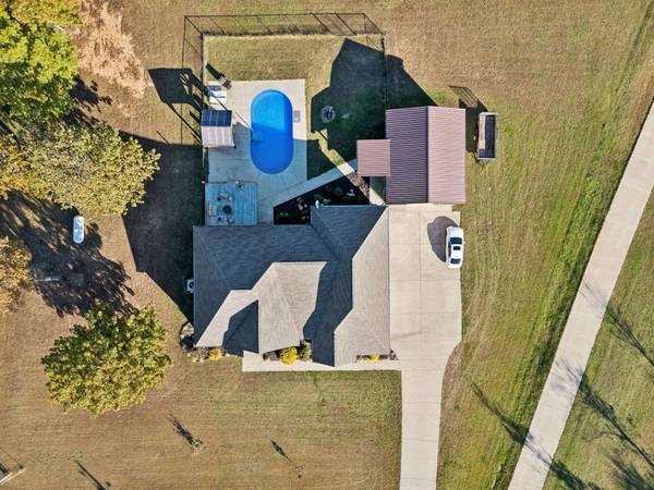 847 Presley Cir, Mount Pleasant, TN 38474