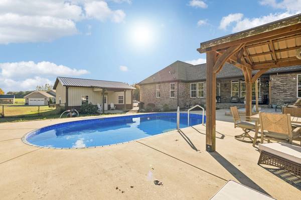 847 Presley Cir, Mount Pleasant, TN 38474