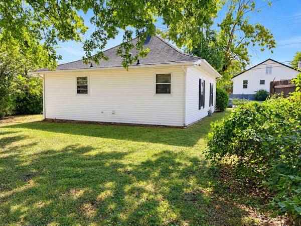 504 Wall St, Mount Pleasant, TN 38474