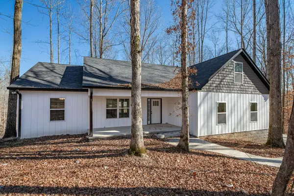 72 Periwinkle Path, Leoma, TN 38468