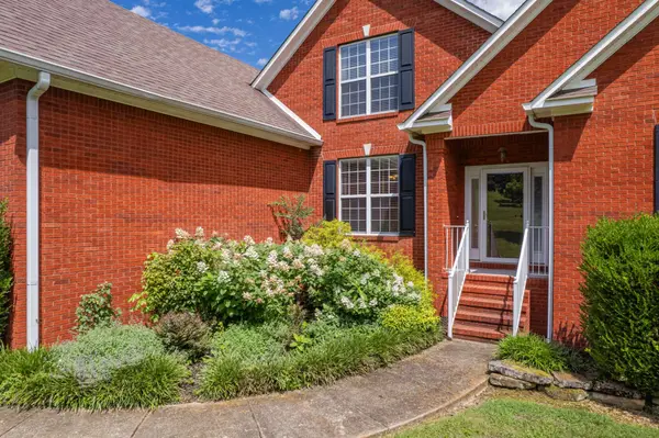 3004 Viewpointe Way, Columbia, TN 38401
