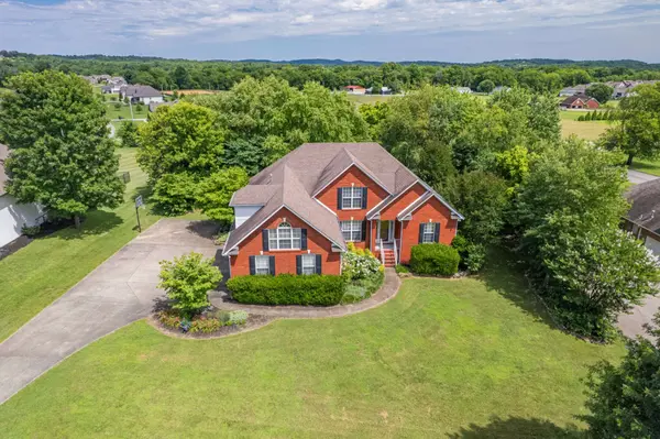 3004 Viewpointe Way, Columbia, TN 38401