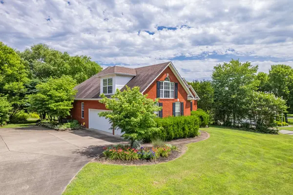 3004 Viewpointe Way, Columbia, TN 38401