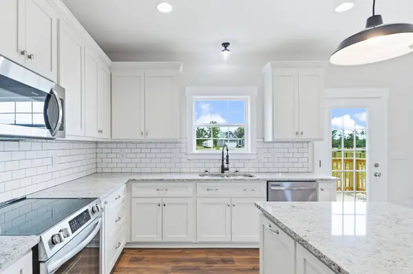 378 Dugout Rd, Summertown, TN 38483