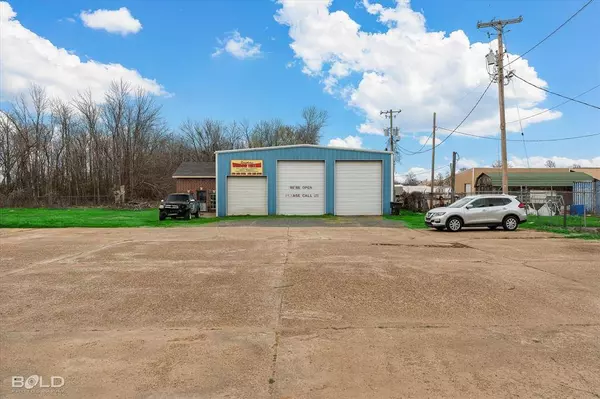 3625 E Texas Street, Bossier City, LA 71111