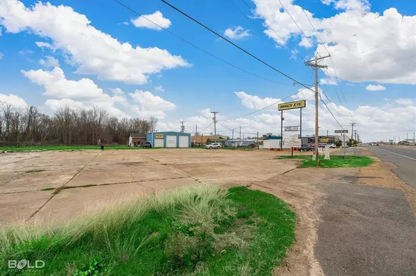 3625 E Texas Street, Bossier City, LA 71111