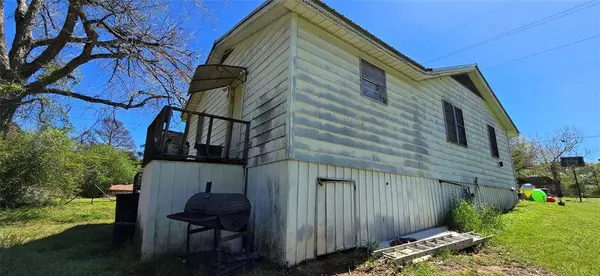 516 E Alabama Avenue, Vivian, LA 71082