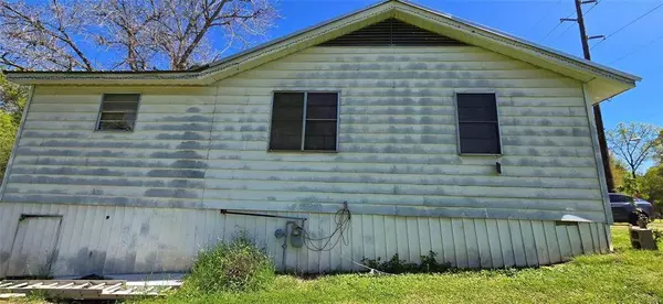 516 E Alabama Avenue, Vivian, LA 71082