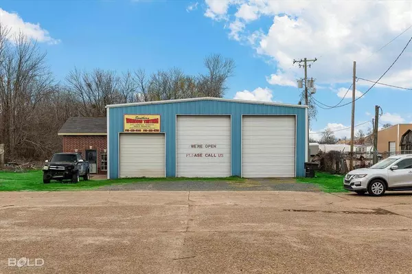 3625 E Texas Street, Bossier City, LA 71111