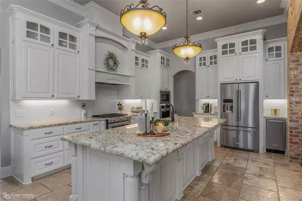 1009 Woodlake Ridge Road, Benton, LA 71006