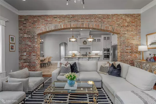 1009 Woodlake Ridge Road, Benton, LA 71006