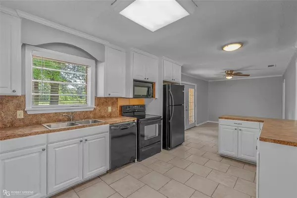 9325 Kildare Park Road, Shreveport, LA 71118