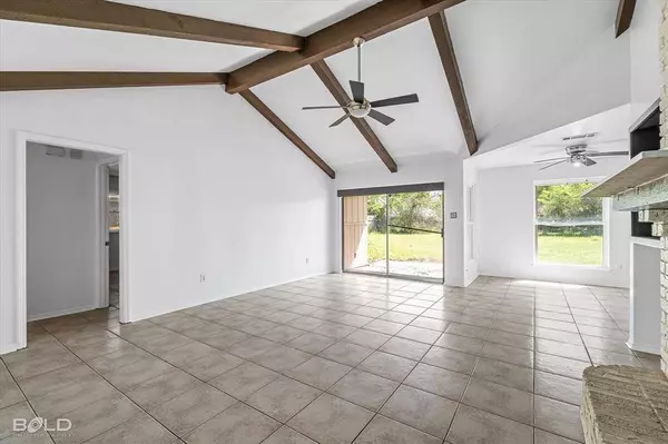 4909 Longstreet Place, Bossier City, LA 71112