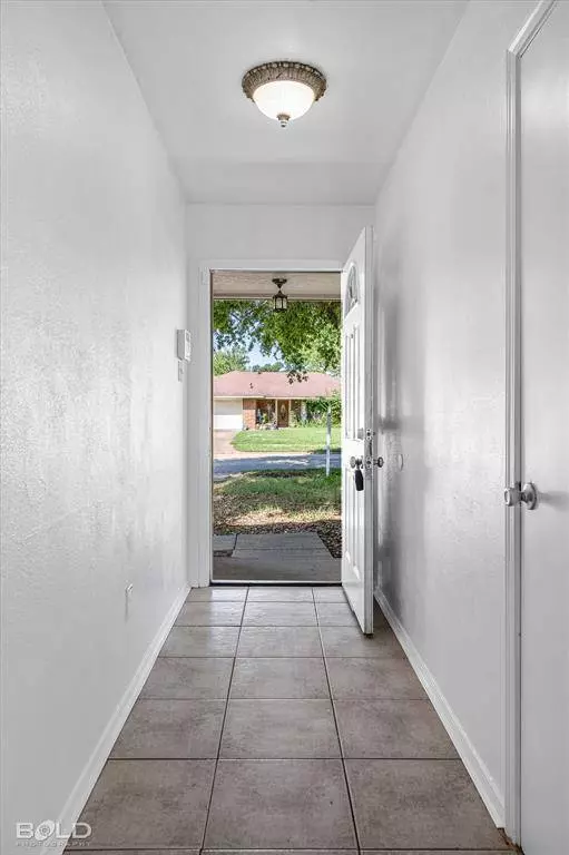 4909 Longstreet Place, Bossier City, LA 71112