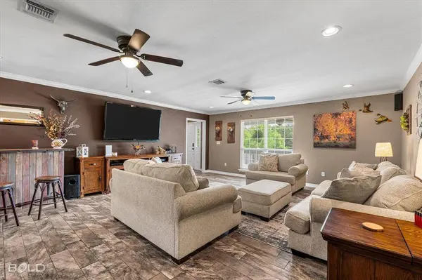 1445 Linton Road, Benton, LA 71006