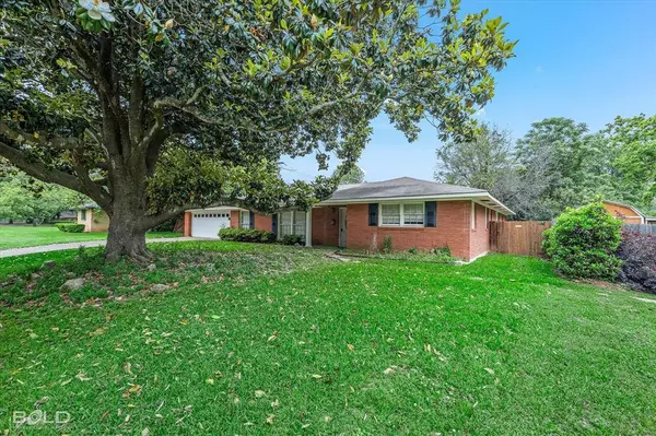 242 Dogwood Road, Shreveport, LA 71105