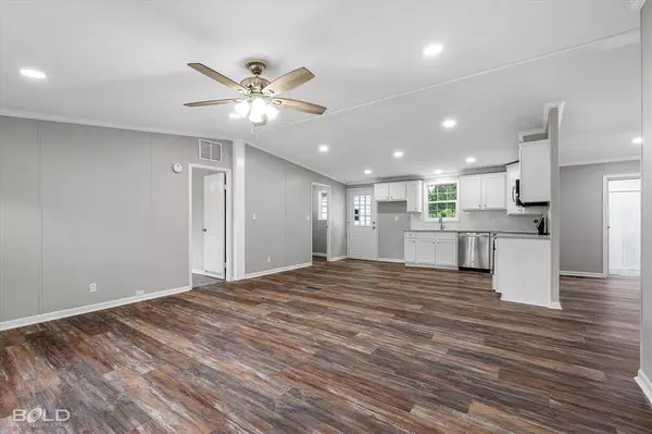 11104 Peggy Lane, Keithville, LA 71047