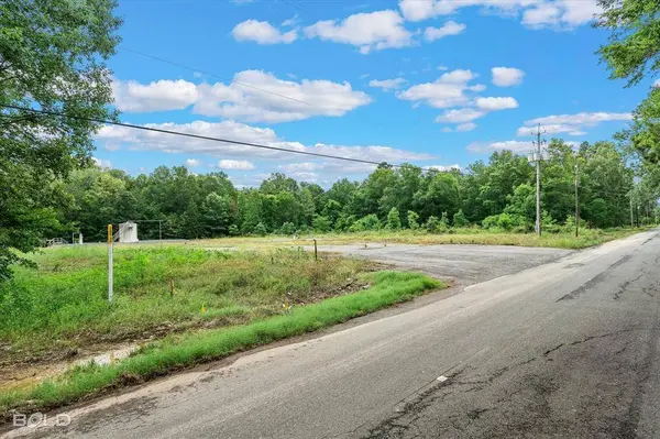 470 Pine Hill, Elm Grove, LA 71051