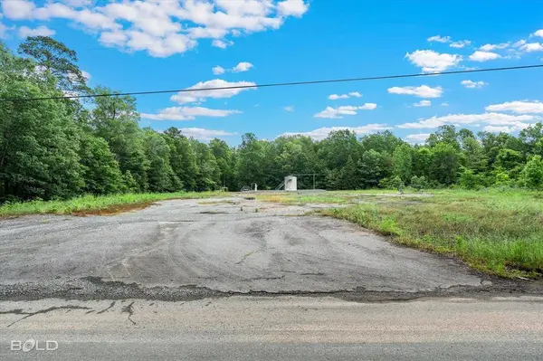 470 Pine Hill, Elm Grove, LA 71051