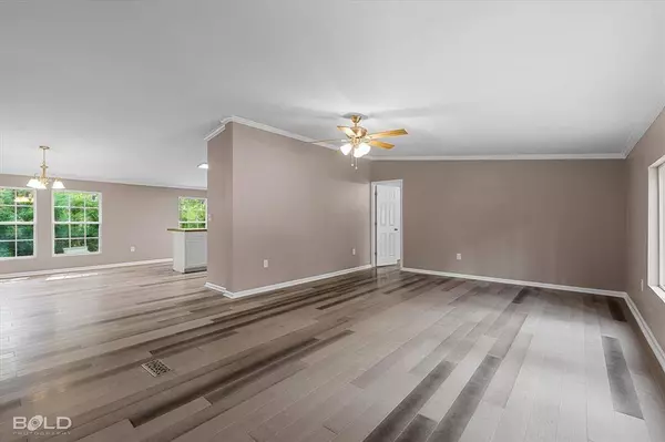 10287 Mcelroy Drive, Keithville, LA 71047