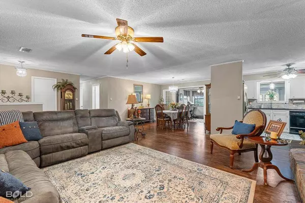 236 Charlie Cannon Road, Coushatta, LA 71019