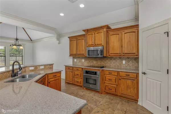 9993 Loveland Court, Shreveport, LA 71106