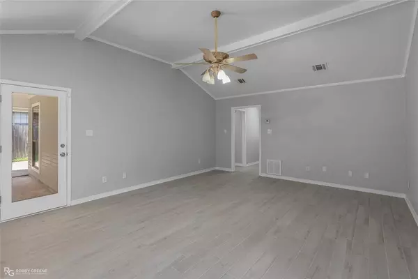 8856 Chadwick Drive, Shreveport, LA 71129