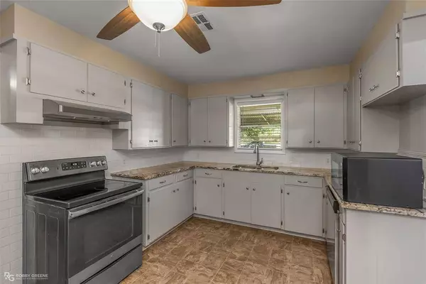 2030 Shadywood Lane, Shreveport, LA 71105