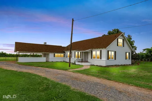 8976 Dixie Shreveport Road, Belcher, LA 71107