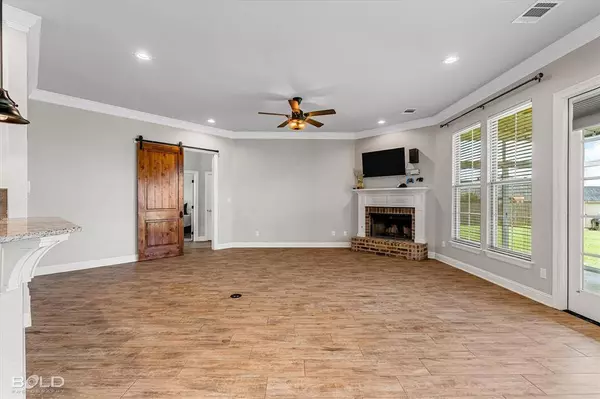 223 Donna Lane, Stonewall, LA 71078