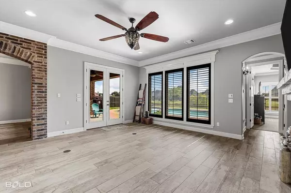 231 Poydras Avenue, Bossier City, LA 71111