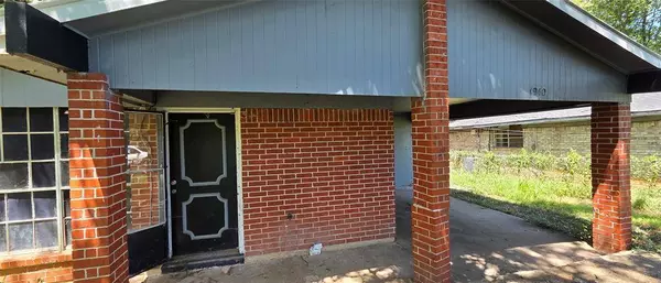 1940 Legardy Street, Shreveport, LA 71107