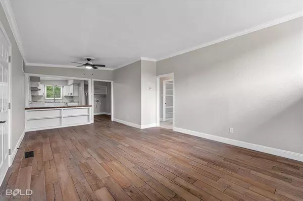 725 Meadowdale Place, Shreveport, LA 71108