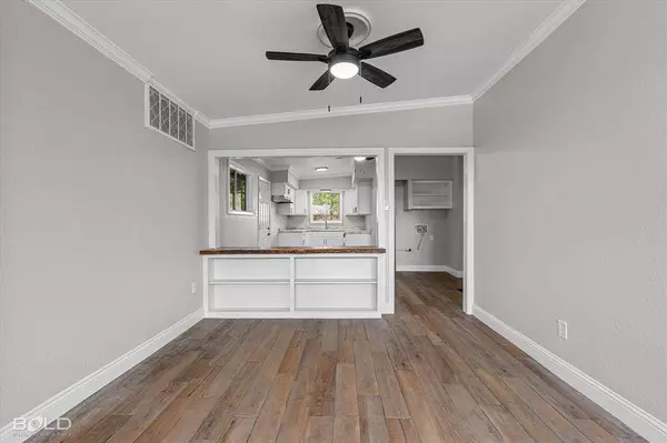 725 Meadowdale Place, Shreveport, LA 71108