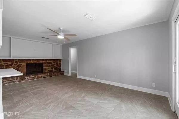 2909 Frostwood Drive, Shreveport, LA 71108