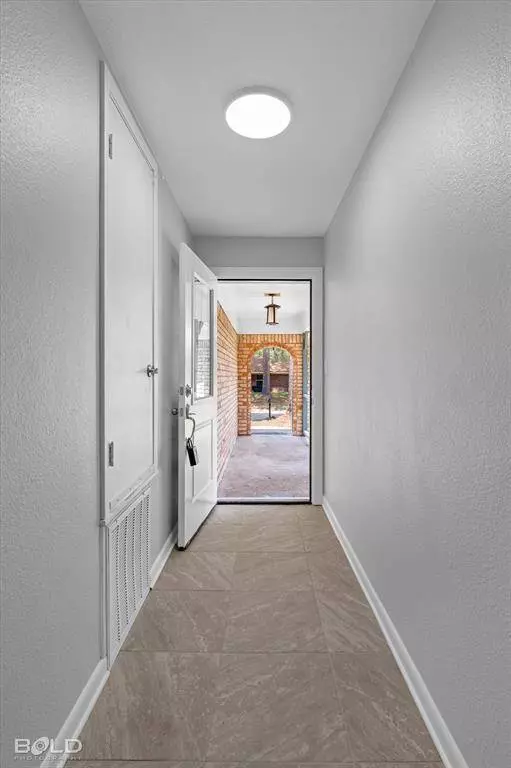 2909 Frostwood Drive, Shreveport, LA 71108