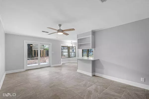 2909 Frostwood Drive, Shreveport, LA 71108