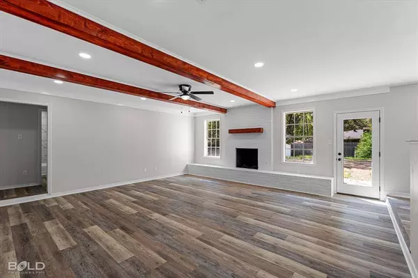 8802 Kensington Drive, Shreveport, LA 71118