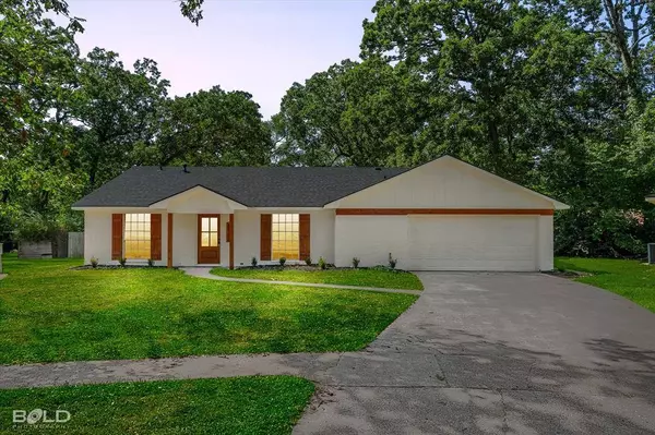 8802 Kensington Drive, Shreveport, LA 71118