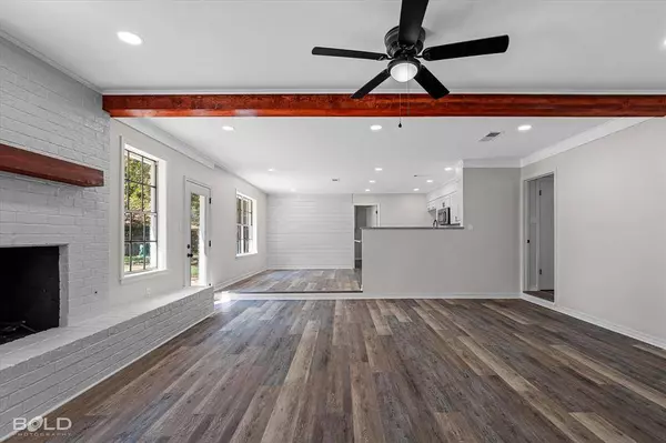 8802 Kensington Drive, Shreveport, LA 71118