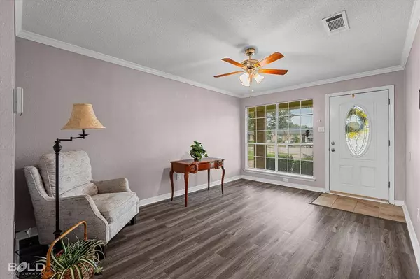 4853 Lilac Circle, Bossier City, LA 71111