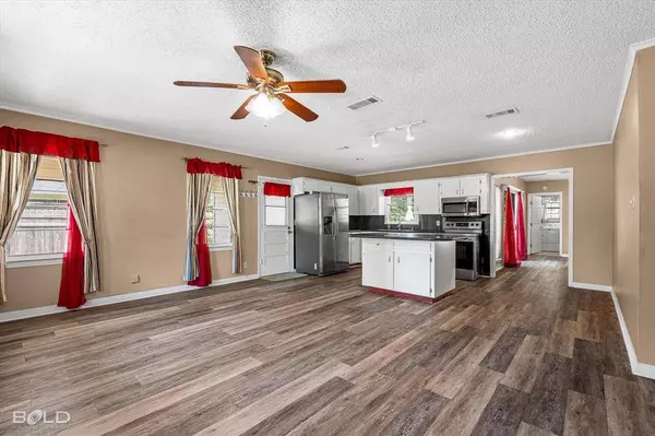 736 Dodd Drive, Shreveport, LA 71107