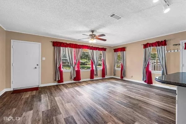 736 Dodd Drive, Shreveport, LA 71107