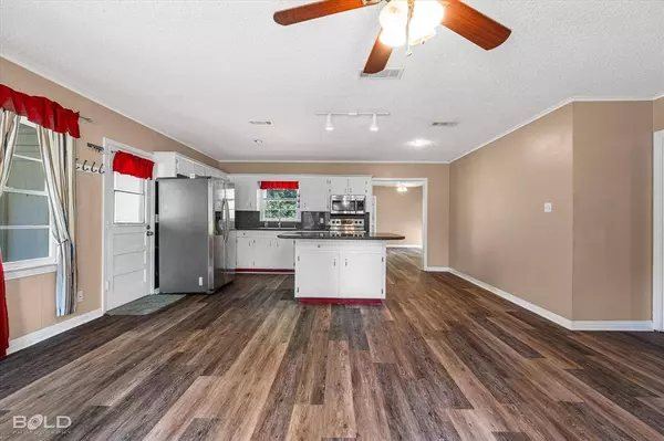 736 Dodd Drive, Shreveport, LA 71107